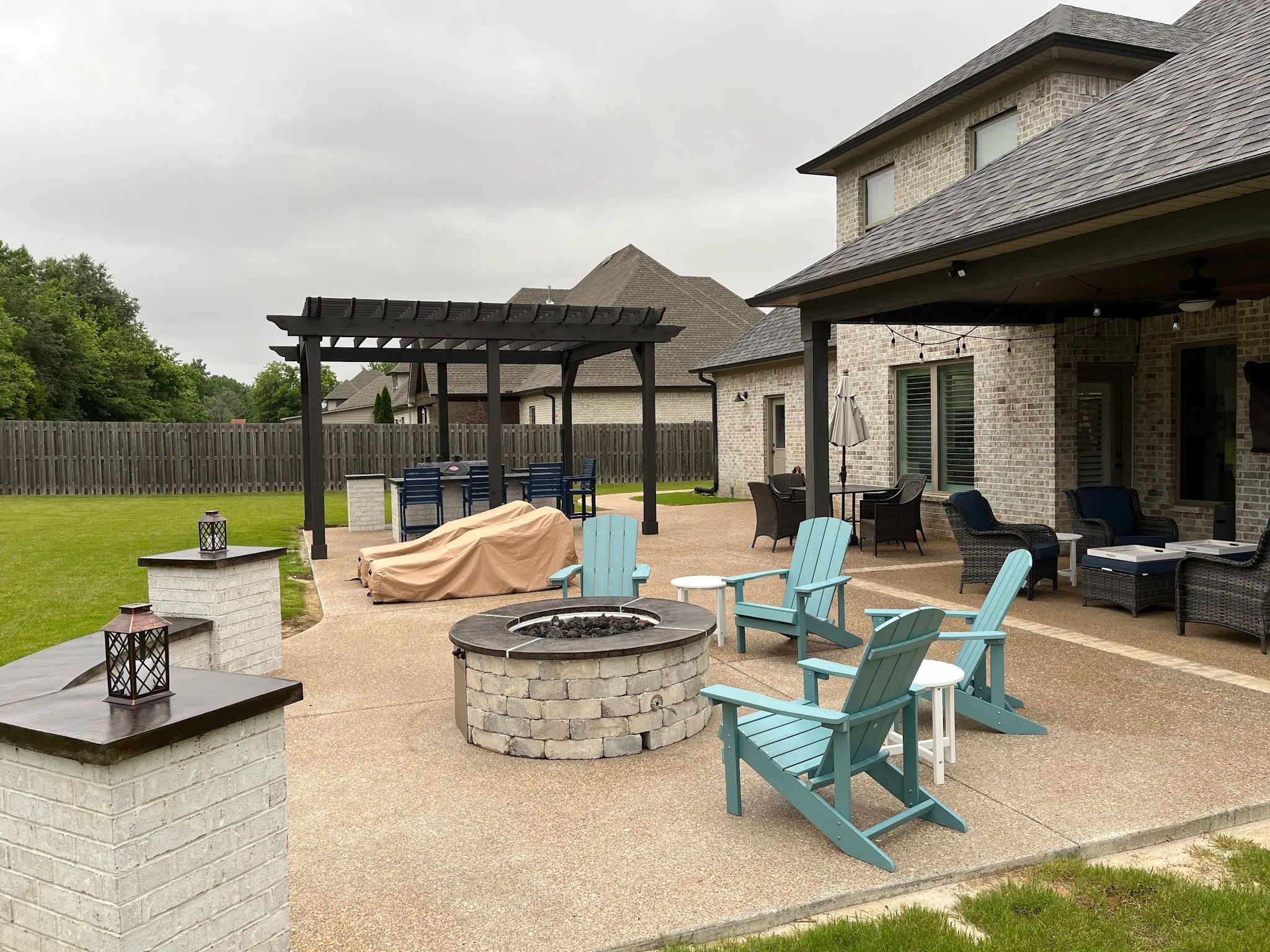 Pergola & Fire Pit Patio, photo 2