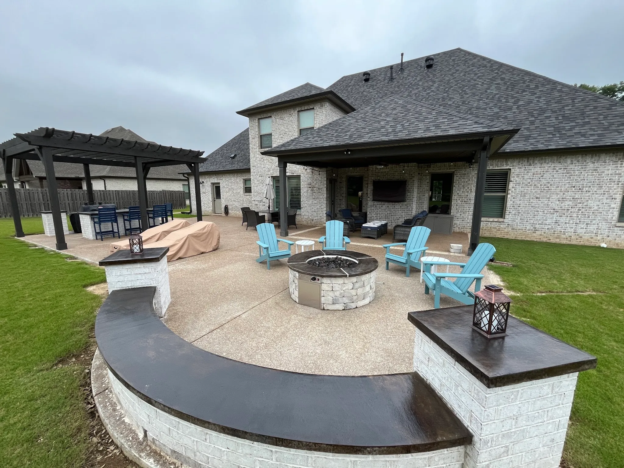 Pergola & Fire Pit Patio, photo 1